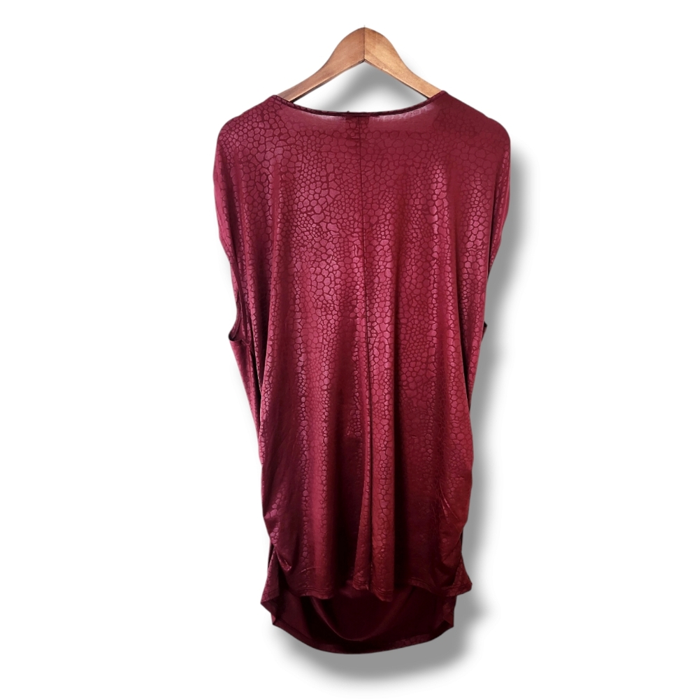 2KUHL Burgundy Snakeskin Print Cap Sleeve Draped Blouson Top | 3X - Picture 7 of 8